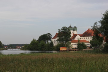 Obraz premium Romantic church on an island