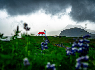 Église en pleine nature