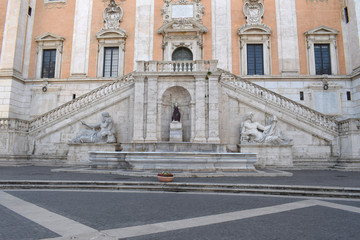 Fototapeta na wymiar Palacio nuevo en Roma Italia