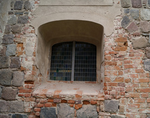 Fototapeta na wymiar Fenster der Klosterkirche Altfriedland