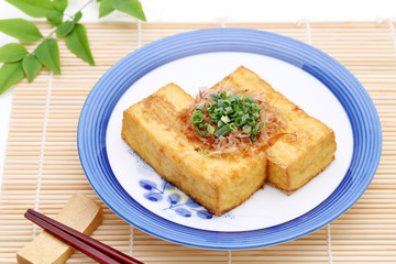 厚揚げ　豆腐