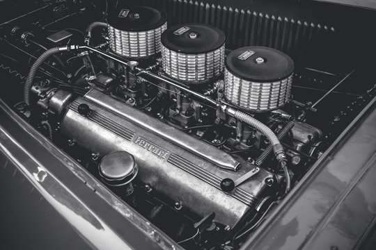 Old Ferrari Engine