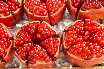 food, fruit, red, berry, raspberry, fresh, dessert, raspberries, meat, healthy, raw, sweet, strawberry, berries, beef, tasty, fruits, closeup, ingredient, diet, bowl, macro, delicious, freshness, gour