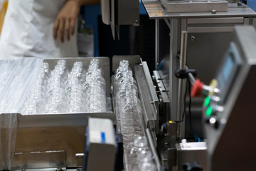 Automatic packing machine of drinking water, high speed packing machine for food product industrial,