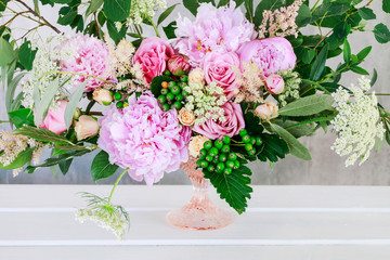 How to make modern table's centerpiece for summer wedding