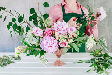How to make modern table's centerpiece for summer wedding
