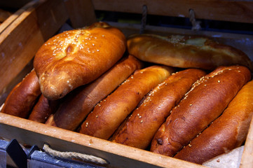 food, bread, bakery, shop, shelf, baked, breakfast, cookies, fresh, bun, food, 