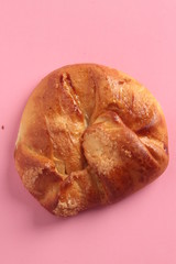 delicious baked honey bun