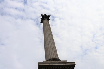 Colonne Nelson à Trafalgar Square, construite en 1843 en l'honneur de l'Amiral Horatio Nelson,...