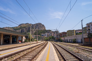 Cefalu dworzec Sycylia © SebbPL
