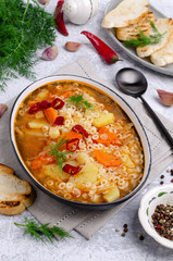 Thick vegetable soup with pasta