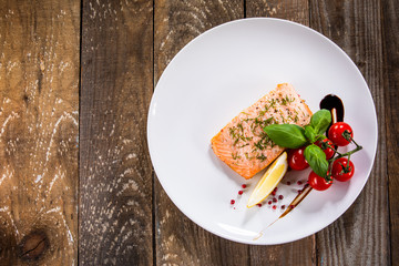 Roast salmon and vegetables