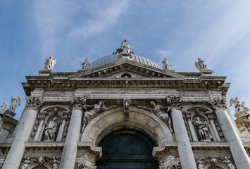 Fototapeta na wymiar Basilica of Santa Maria della Salute in venice