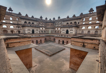 Fototapeta premium Jahangir Mahal Inside Orchha Fort Complex, Orchha, Madhya Pradesh, India. Jahangir Mahal is a palace that was exclusively built by Bir Singh Deo in 1605 to humor the Mughal emperor Jahangir.