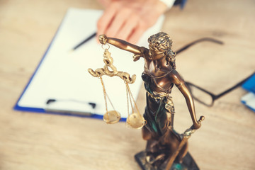 justice lady with man