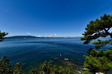 和歌山の友ヶ島の風光明媚な海岸