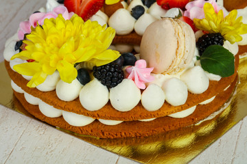 Cake with flower