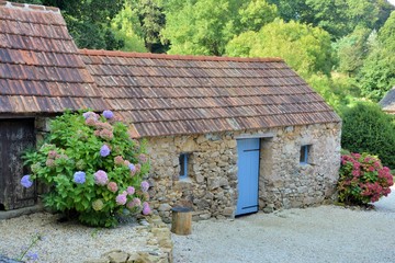 Maison de pierres de granit en Bretagne