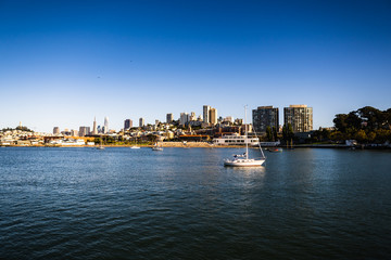 Fototapeta premium San Francisco from Aquatic Park Cove