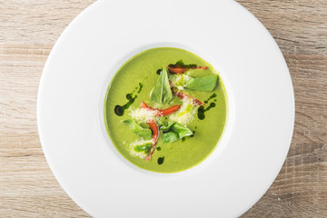 vegan green cream soup spinach