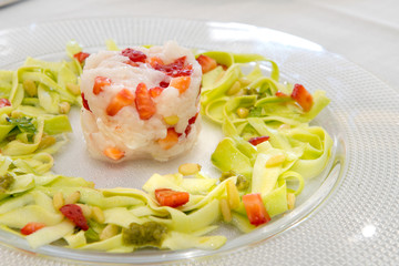 food, italian, cuisine, dinner, lunch, delicious, meal, menu, pasta, eat, mediterranean, vegetable, tomato, cheese, snack, gourmet, fresh, tasty, leaf, kitchen, spaghetti, wooden, traditional, nutriti