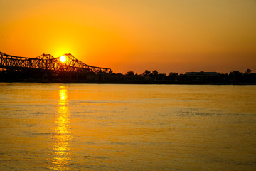 Tramonto sul Mississippi