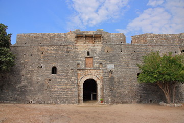 Fototapeta na wymiar The eighteenth-century fortress of Ali Pasha of Tepelene in Porto Palermo, Albania.