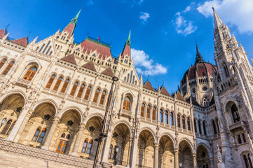 Fototapeta premium Gothic old building of the Hungarian parliament, Budapest 