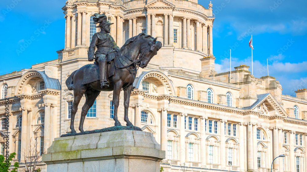 Wall mural Monument of King Edward VII by the Merseyside in Liverpool, UK