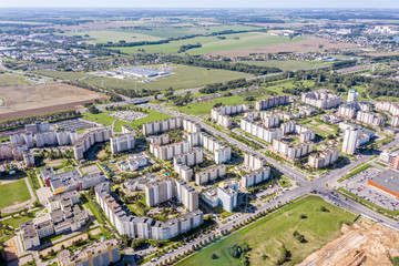 Fototapeta na wymiar apartment buildings in a residential neighborhood on a sunny day in Minsk, Belarus. aerial view