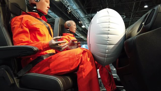 Crash Test Safety Rating with Puppets 4K