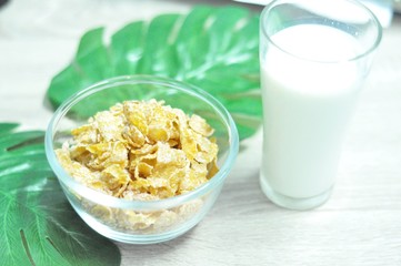 Crispy corn to eat with milk is a favorite breakfast for children to use as a background.
