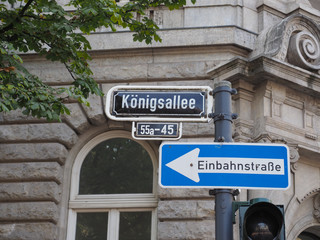 Koeningsallee (King's Avenue) and Einbahnstrasse (One Way street