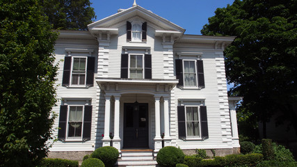 USA, Vermont: historische Häuser mit Holzfassade	