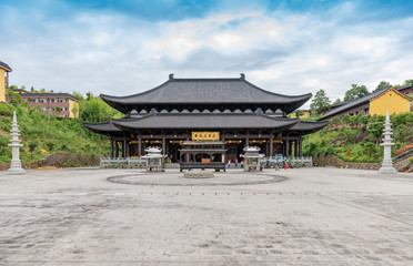 Fototapeta premium The scenery of Chongren Temple in Lishui City, Zhejiang Province, China