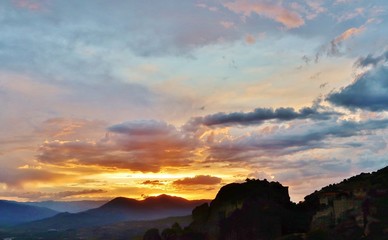 Leuchtender Abendhimmel nach Gewitter