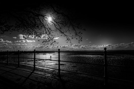 Nordsee, Dangast, Jadebusen, Niedersachsen, Sand, Strand, Muscheln, Wasser, Steg, Friesland, Wolken, Himmel, Horizont, D&uuml;nen