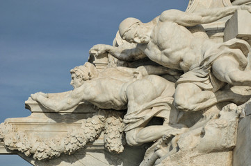 Fototapeta na wymiar Columbus monument detail
