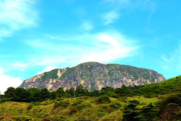 제주에 있는 한라산의 풍경이다