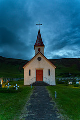 Fototapeta na wymiar Typical icelandic church