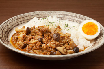 キノコのキーマカレー