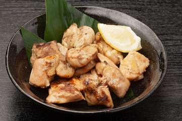 地鶏の炭火焼