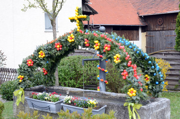 Osterbrunnen in Franken
