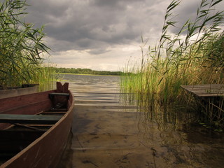 Obraz premium boat on the lake