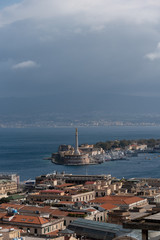 Il porto di Messina, tra i più grandi ed importanti del Mediterraneo, è oggi, con oltre 10 milioni di passeggeri trasportati all'anno, il primo in Italia nel settore.