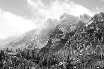 Black and white mountains in Rocky Mountain National Park