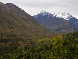 Fototapeta na wymiar Snowcapped Mountain in Alaska in Autumn
