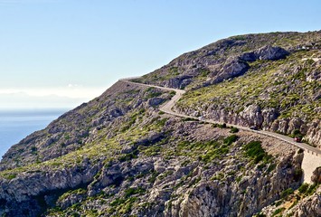 winding road descending to Cap de Formentor, Mallorca,  ⁨Spain⁩