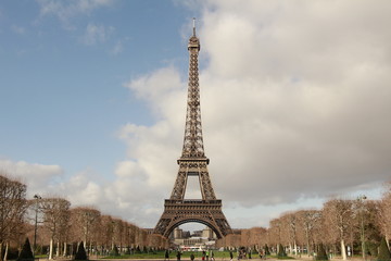 eiffel tower in paris