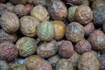 essen früchte auf einem markt in auf madagaskar in afrika 